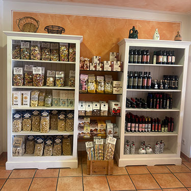 Laden-Impressionen von Barletta Feinkost und Vinothek in Seligenstadt