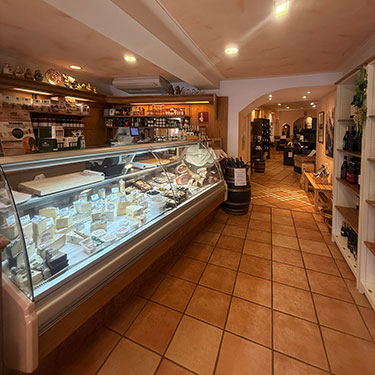 Laden-Impressionen von Barletta Feinkost und Vinothek in Seligenstadt